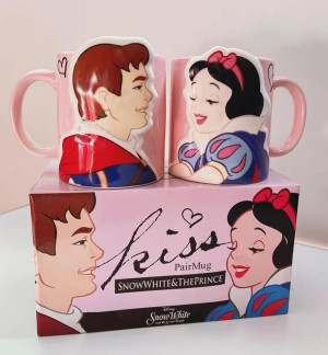 Set oF 2 Ceramic Mug-Snow White