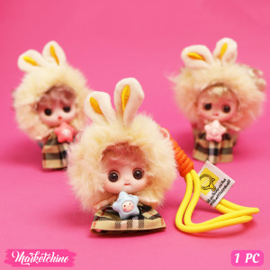 Hard Rubber Random Hair & Accessories Doll Keychain (8 cm ) 