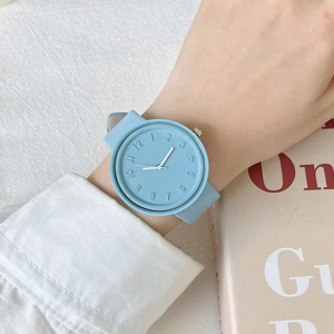 Strap Fashionable Round Dial Quartz Watch-Blue 