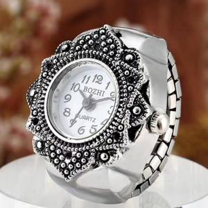 Flower Vintage Ring Design Quartz Watch