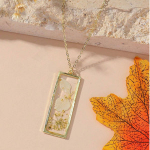 Exquisite Handmade Pressed Flower Resin Pendant Necklace