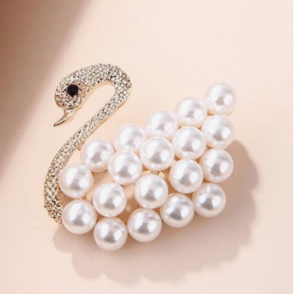 Faux Pearl Decor Swan Design Brooch
