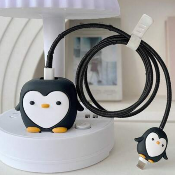 4pcs Penguin Decor Charging Data Cable Protector Iphone