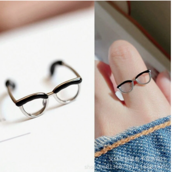 Eyeglasses Shaped Ring
