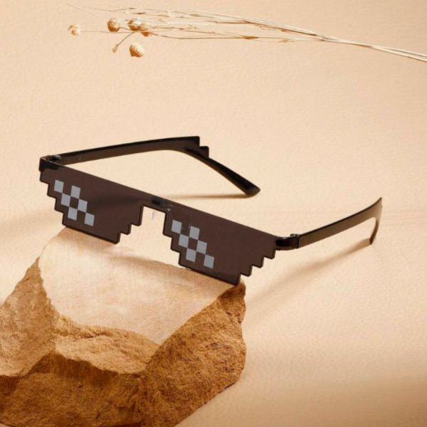 1Pc Random New Style Mosaic Glasses, Anime Sunglasses For Men