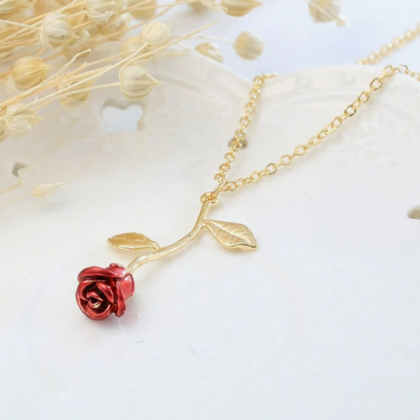 Unconventional Style Oil Drop Red Rose Luxury Pendant Necklace